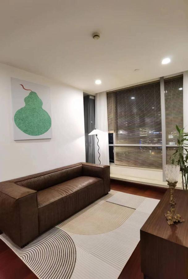 Apartment River House Near The Peoples Square And The Bund Shanghai
